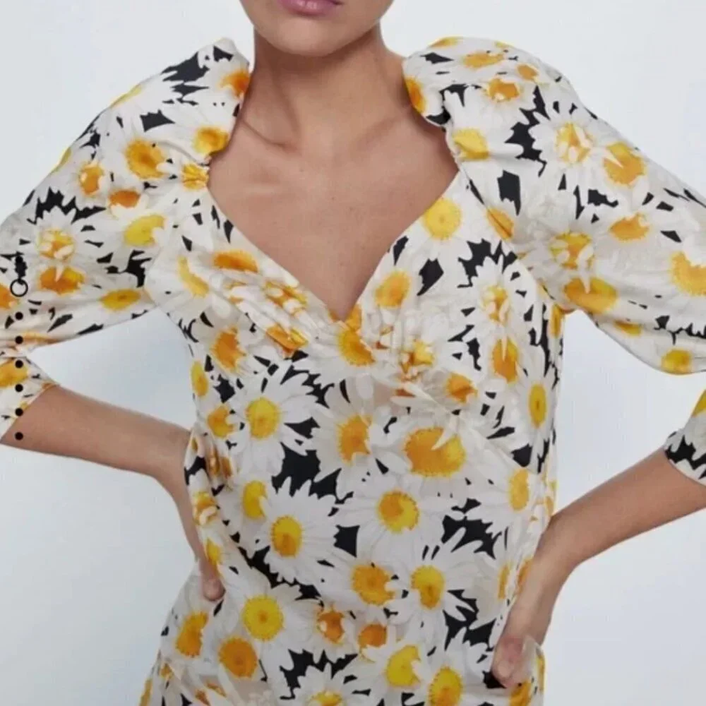 Zara Daisy Floral Print Puff Sleeve Top Shirt Size M